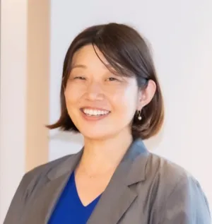 市川 智子 氏