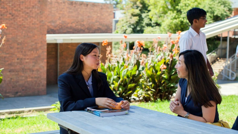 【高校留学】「子どもは変わる」現地アドバイザーが語る、高校留学のリアルと支え方