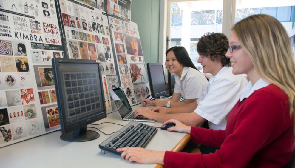 【高校留学】将来が変わる！IBとAレベルの違いと国別制度ガイド