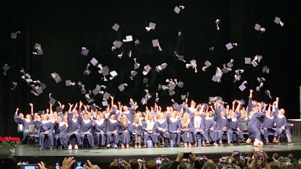 【カナダ留学】卒業式とプロム！海外高校の行事ってどんな感じ？